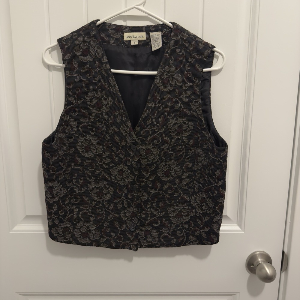 Ann Taylor Women's Vintage Vest Black/Burgundy/Tan Design Size 8